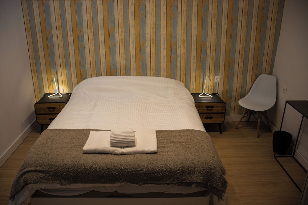 Basic Double Room, 2 Twin Beds