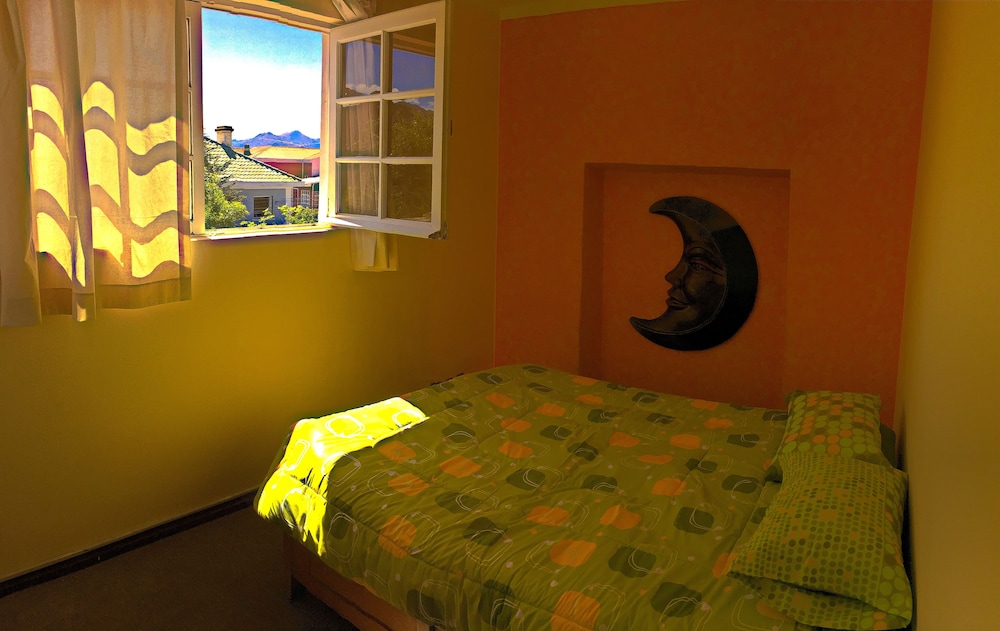 Twin Room, Shared Bathroom photo 1