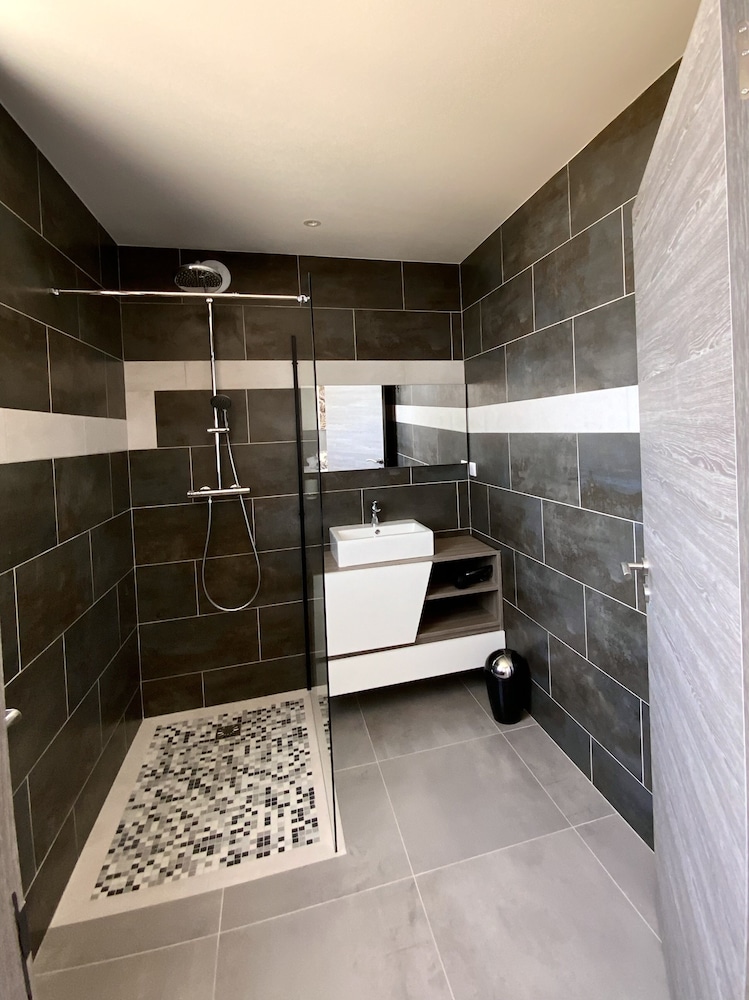 Premium Apartment photo 2