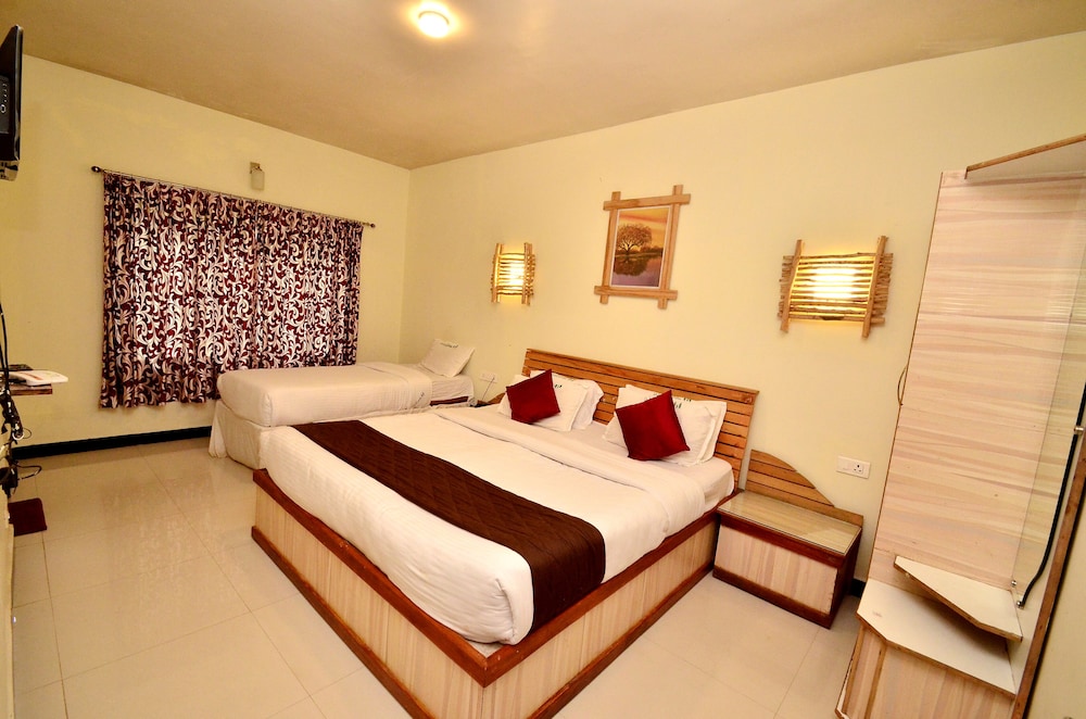 Family Triple Room, Multiple Beds photo 2