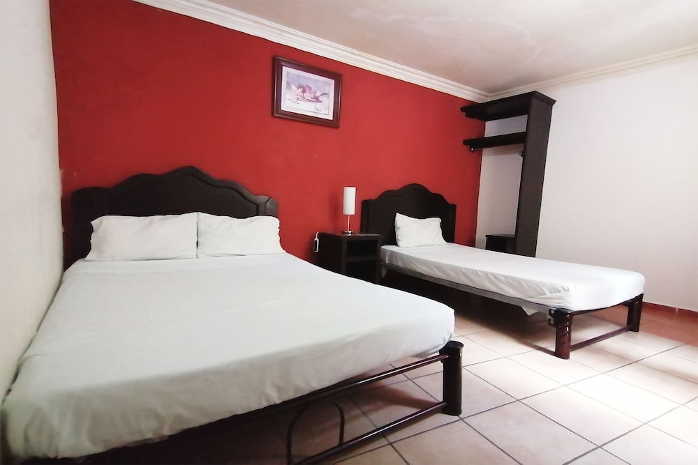 Standard Triple Room photo 3