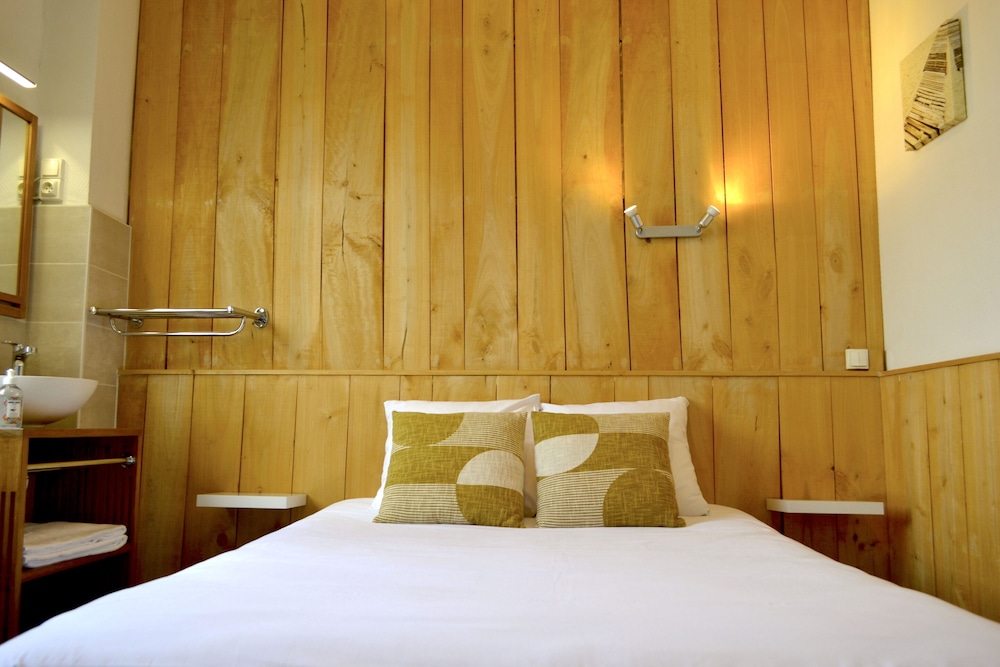 Standard Double Room, Shared Bathroom