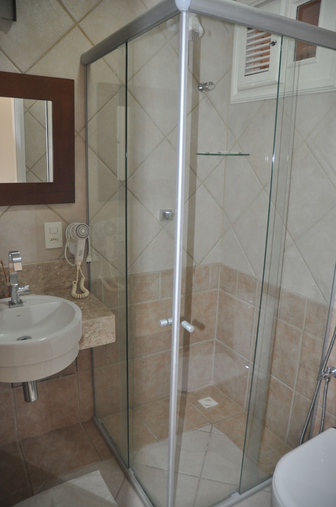 Deluxe Twin Room photo 3