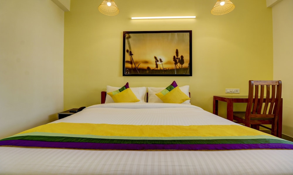 Deluxe Room - Photo 7