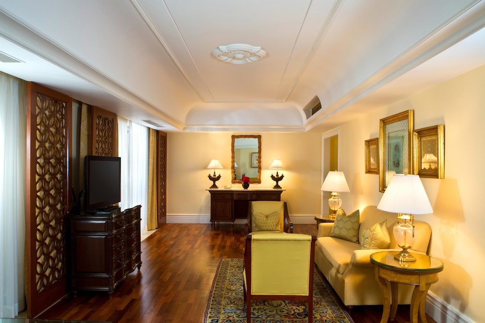 Club Suite (Royal) - Photo 3