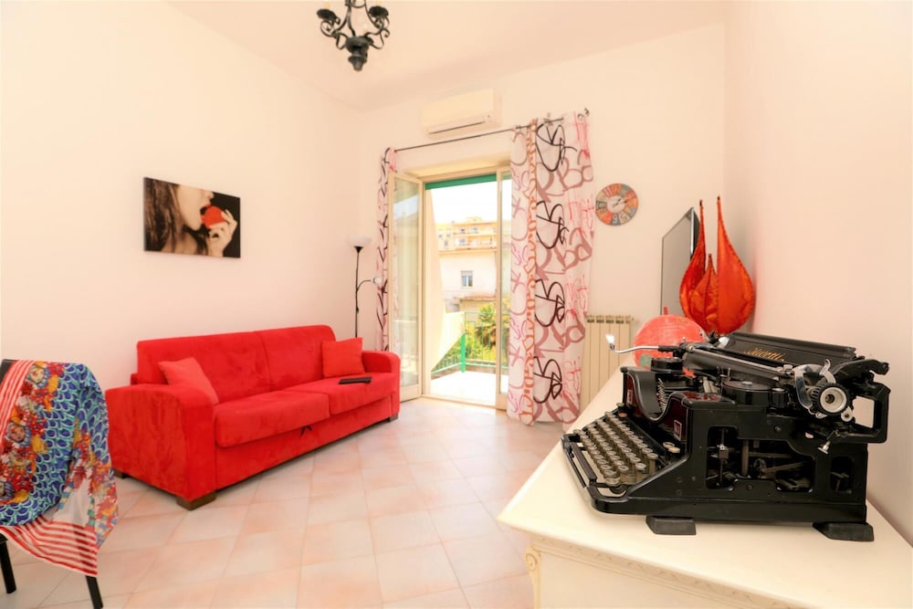 Apartment, Smoking