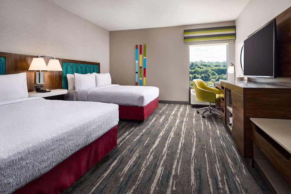 Room, 2 Queen Beds, Accessible, Non Smoking - Photo 1