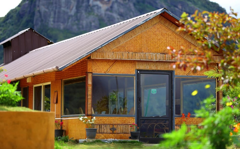 Wooden Cottage photo 2