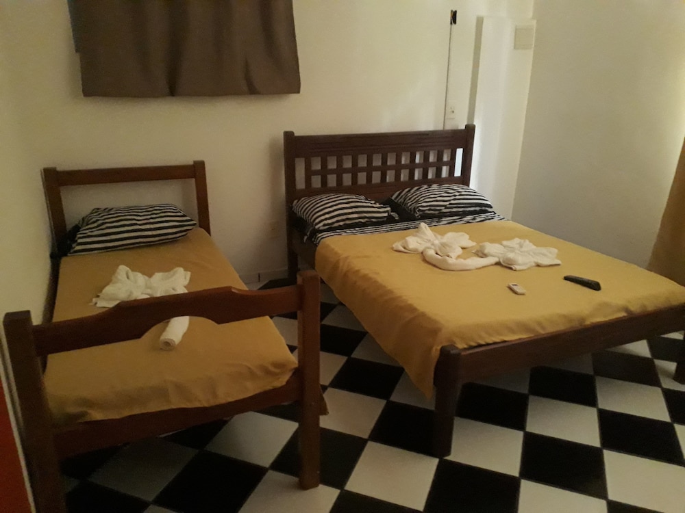 Basic Apartment (Amarelo 2)