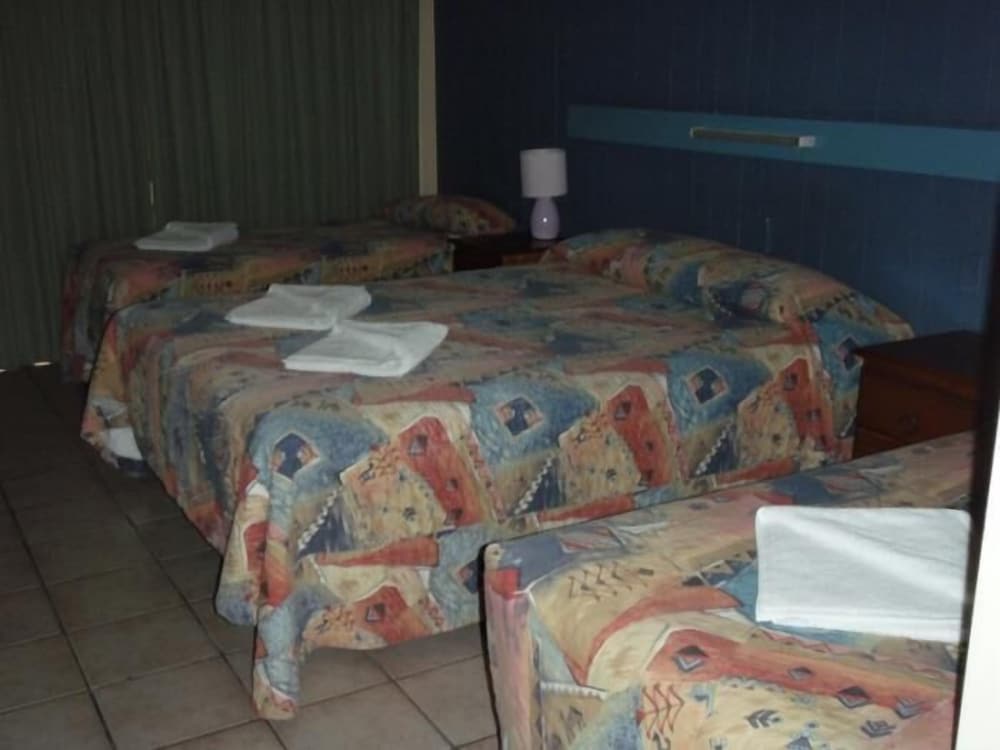 Standard Studio, Non Smoking (Triple Room) photo 2