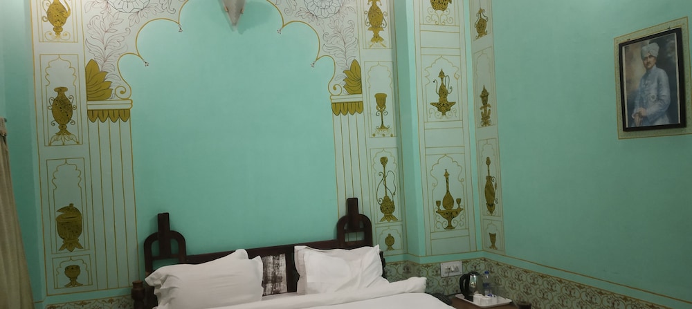 Semi Deluxe Room photo 2