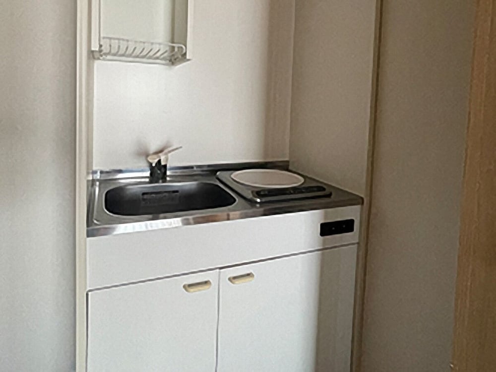 Basic Triple Room, 3 Bedrooms - Photo 6