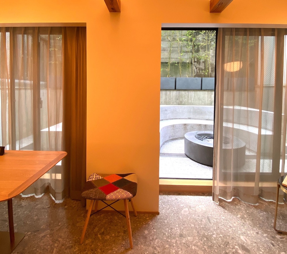 Garden Suite - Photo 1