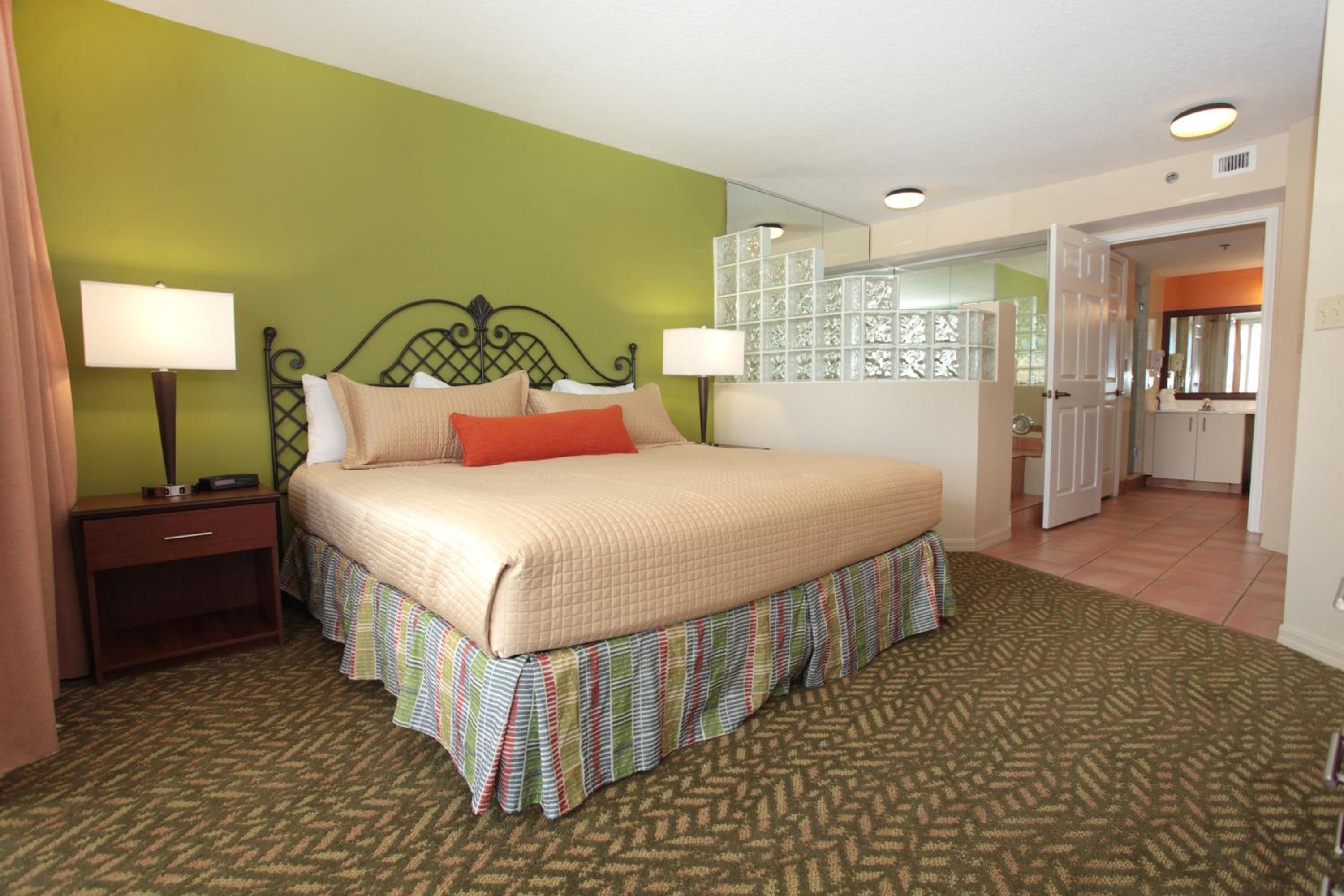 Superior Two-Bedroom Suite - Photo 4