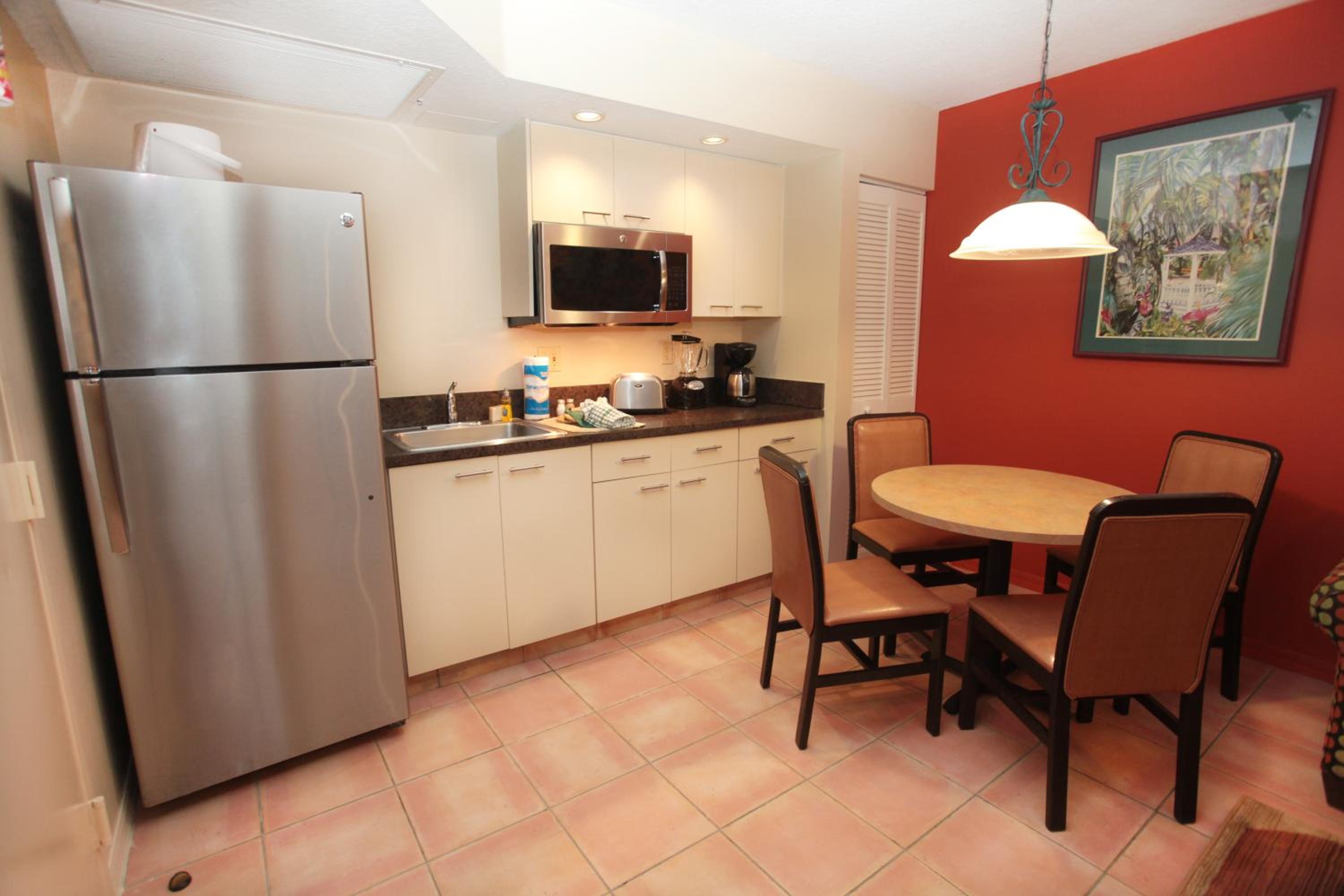 Superior Two-Bedroom Suite - Photo 7
