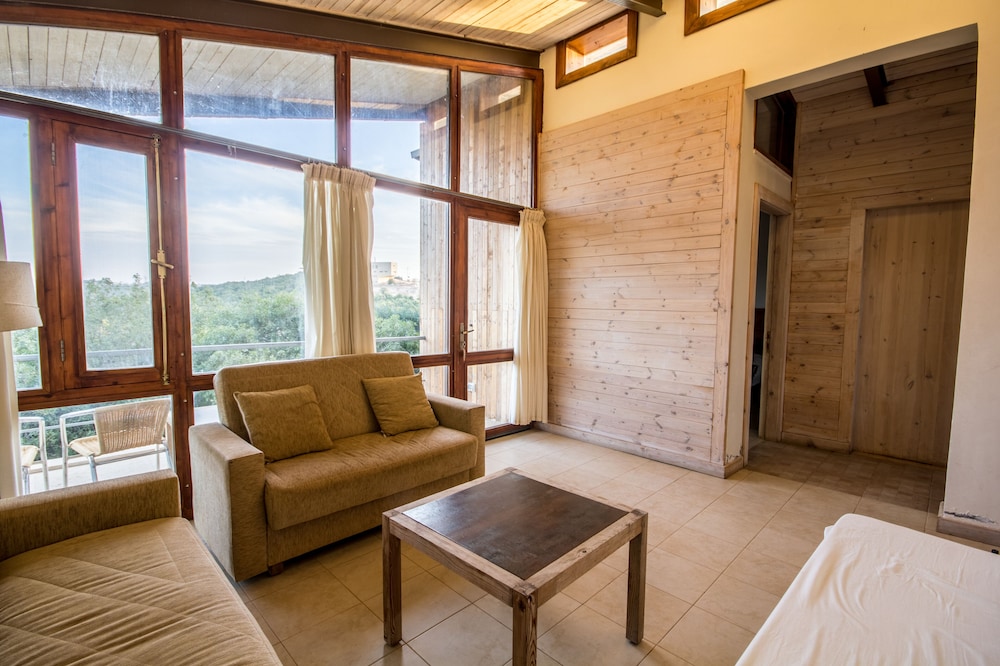 Deluxe Cabin photo 3