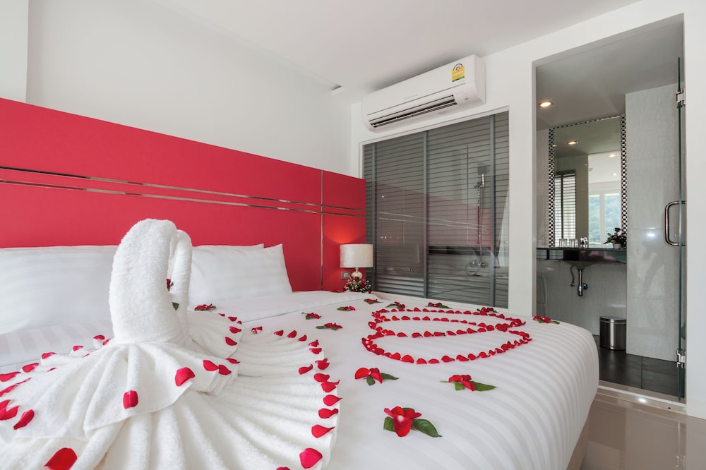 Superior Double or Twin Room - Photo 17