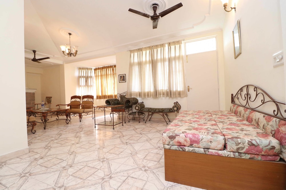 Basic Apartment, 2 Bedrooms, Mountain View
