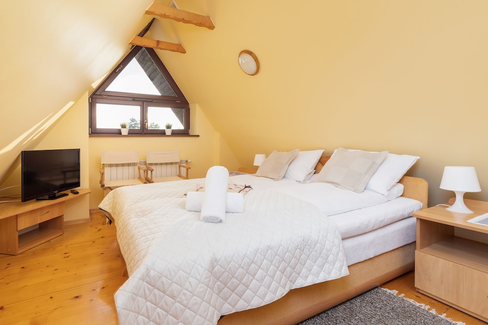 Apartment, 1 Bedroom, Kitchen, Mountainside