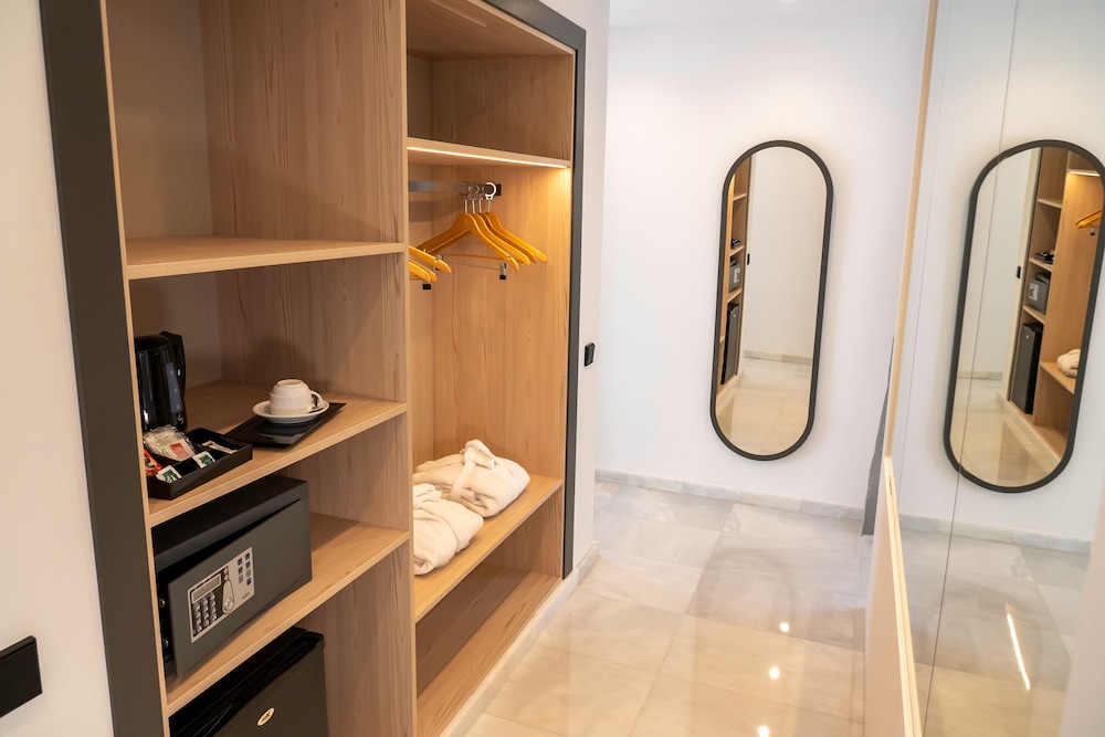 Suite, Sea View - Photo 6