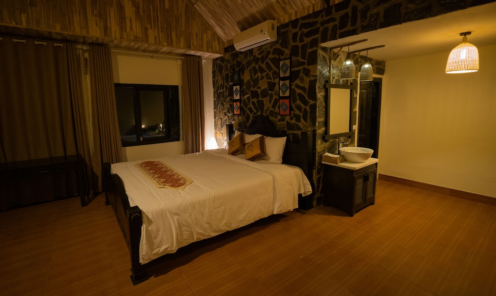 Deluxe Double or Twin Room photo 3