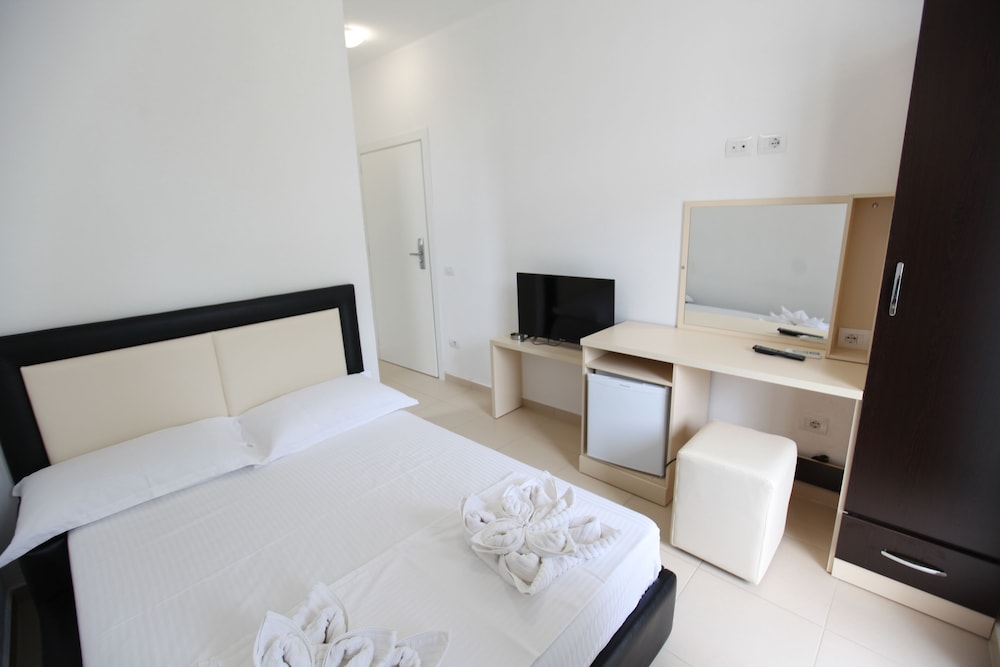 Economy Double Or Twin Room
