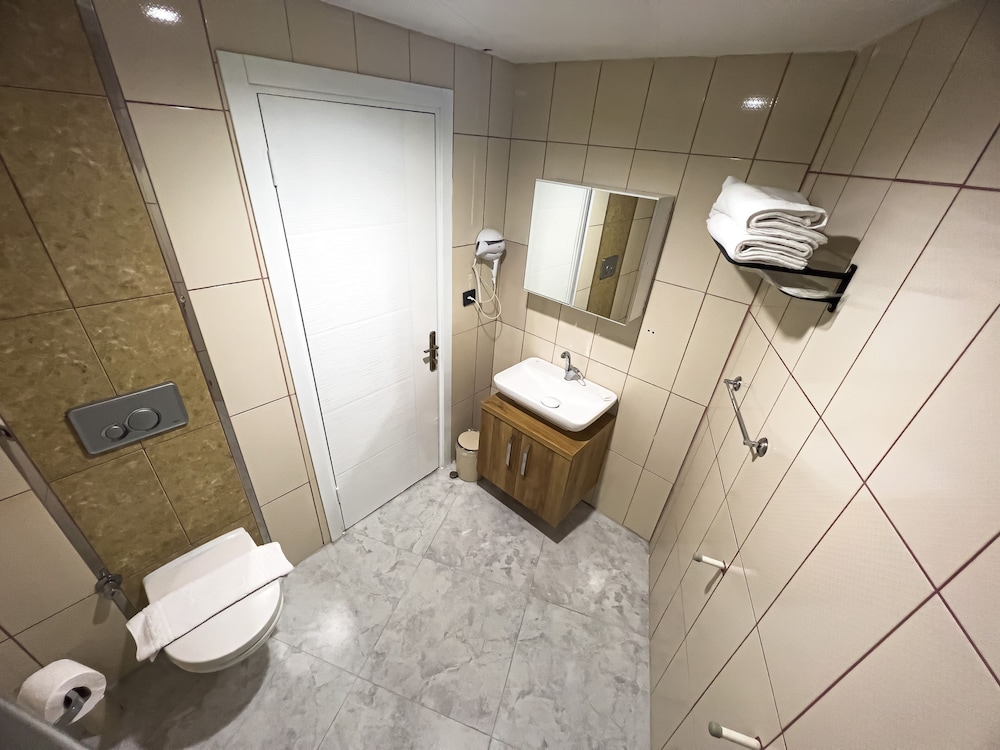 Economy Room photo 3