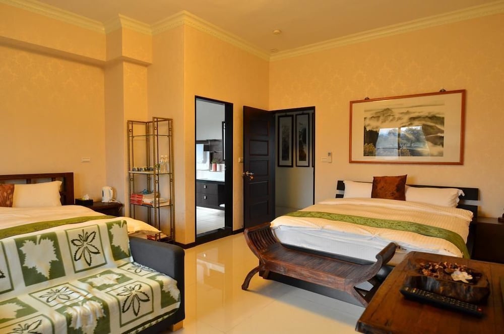 Senior Quadruple Room photo 3