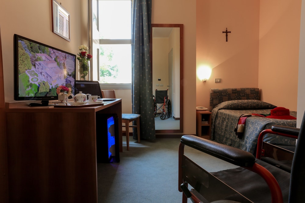 Standard Single Room, 1 Large Twin Bed, Accessible photo 1