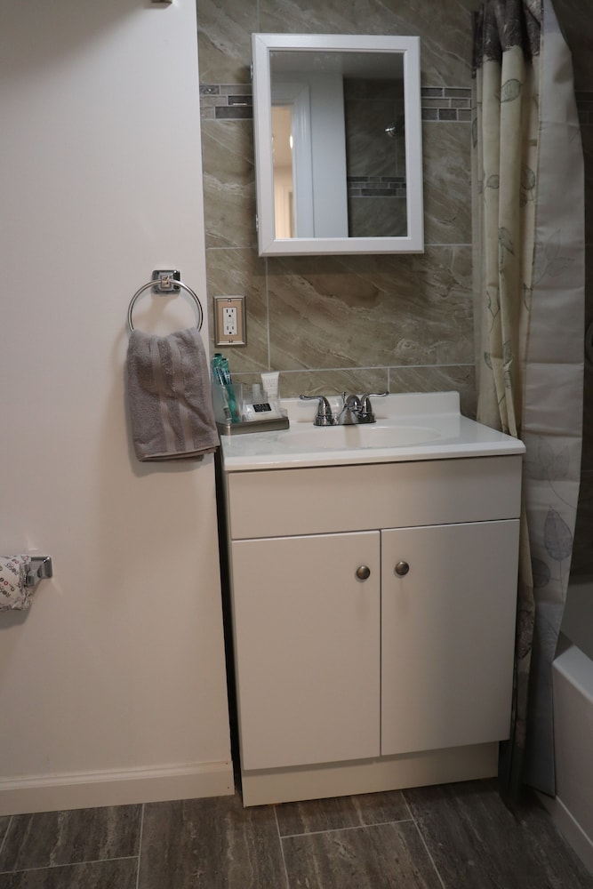 Suite 1 photo 3