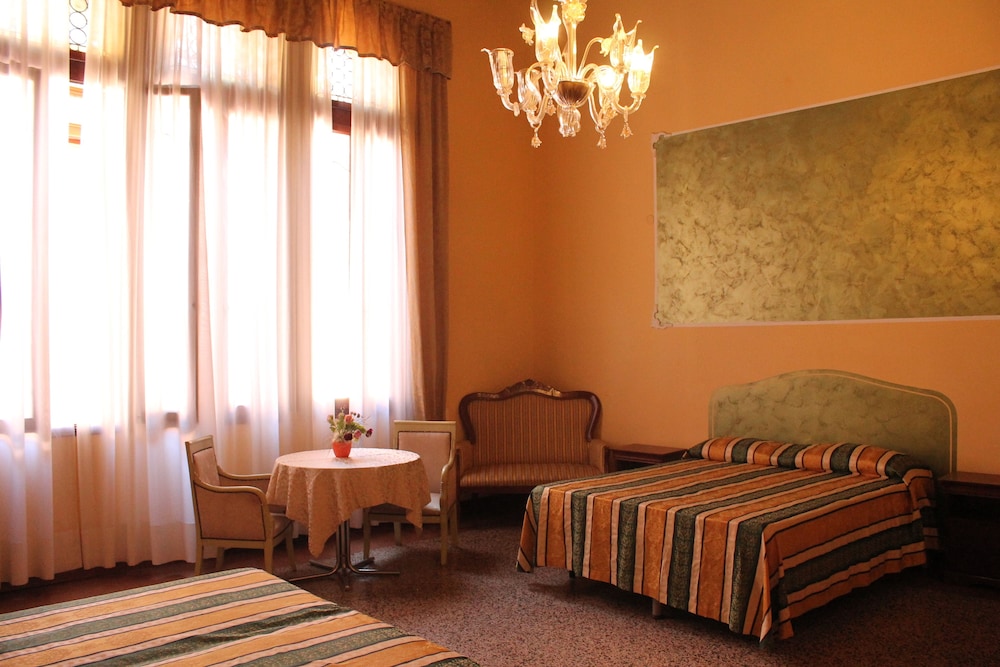 Triple Room photo 2