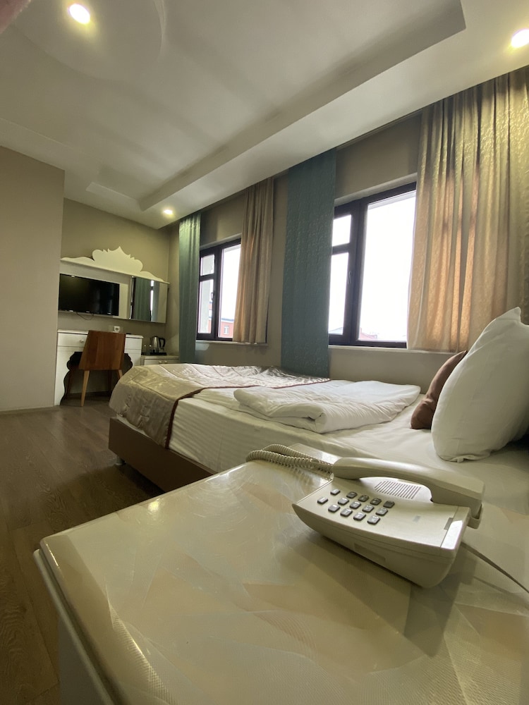 Economy Double Room, 1 Double Bed - Photo 1