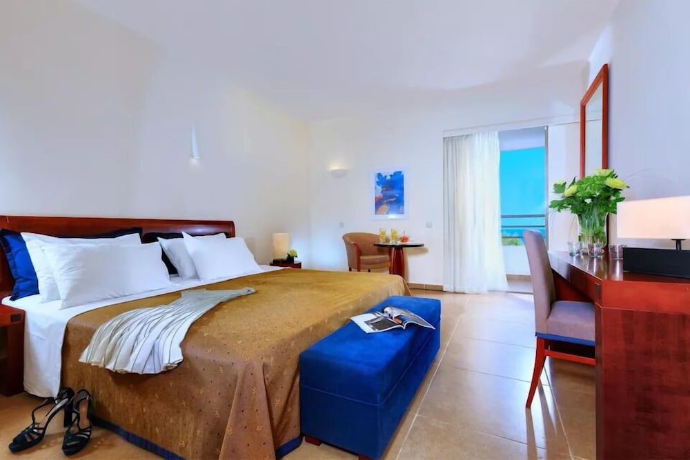 Executive Room, Partial Sea View photo 2