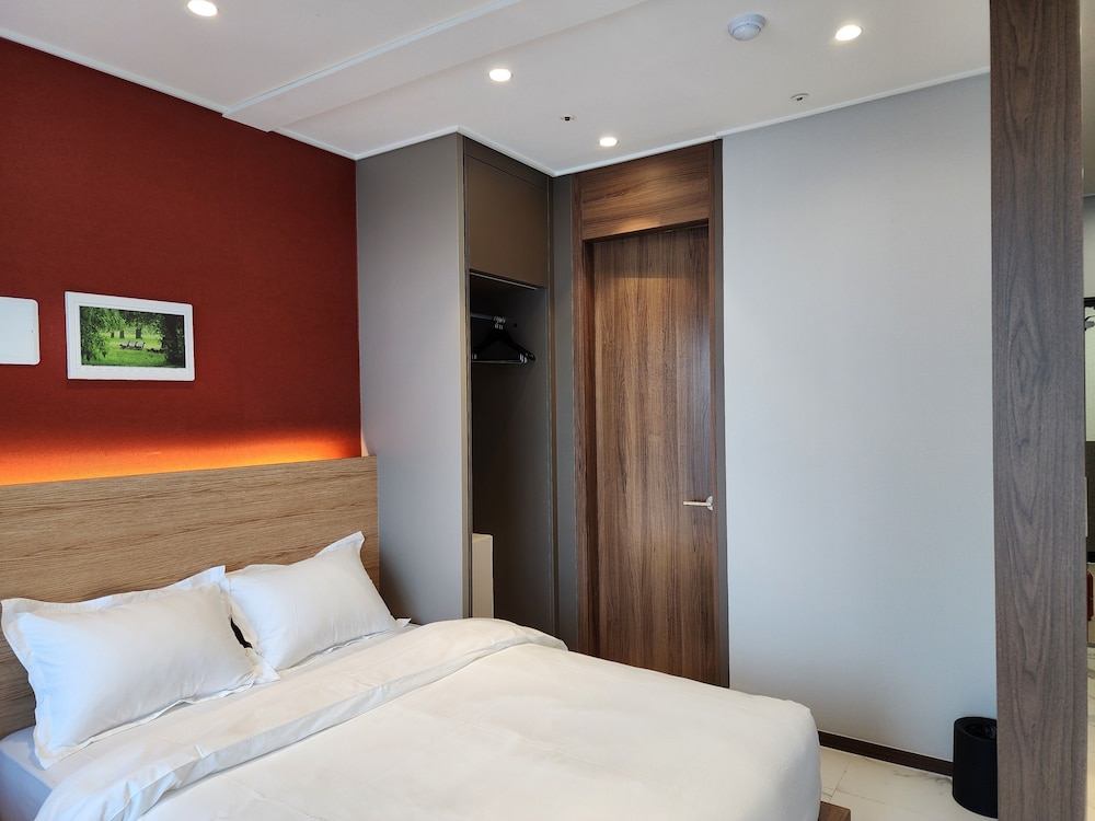 Deluxe Triple Room, Balcony