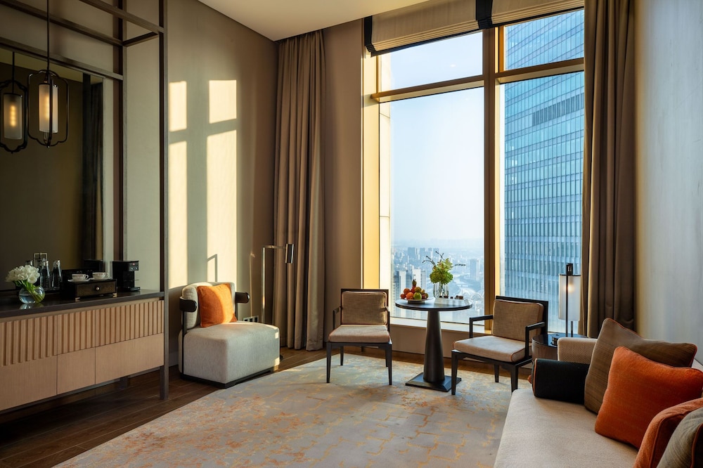 Premier Twin Room - Photo 1
