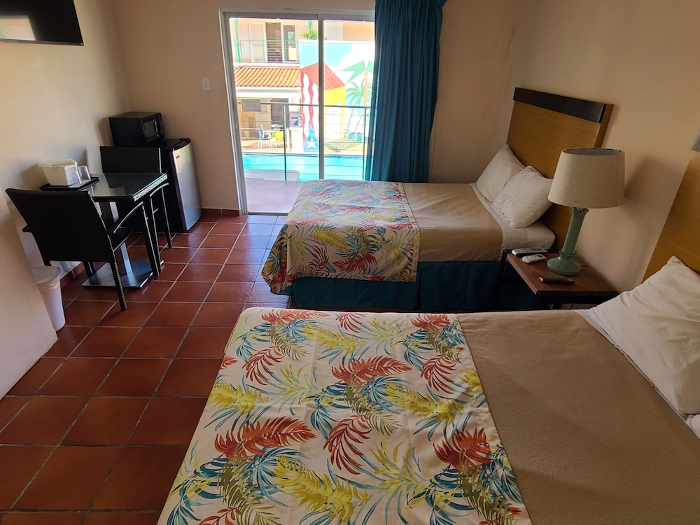 Standard Room, 2 Double Beds