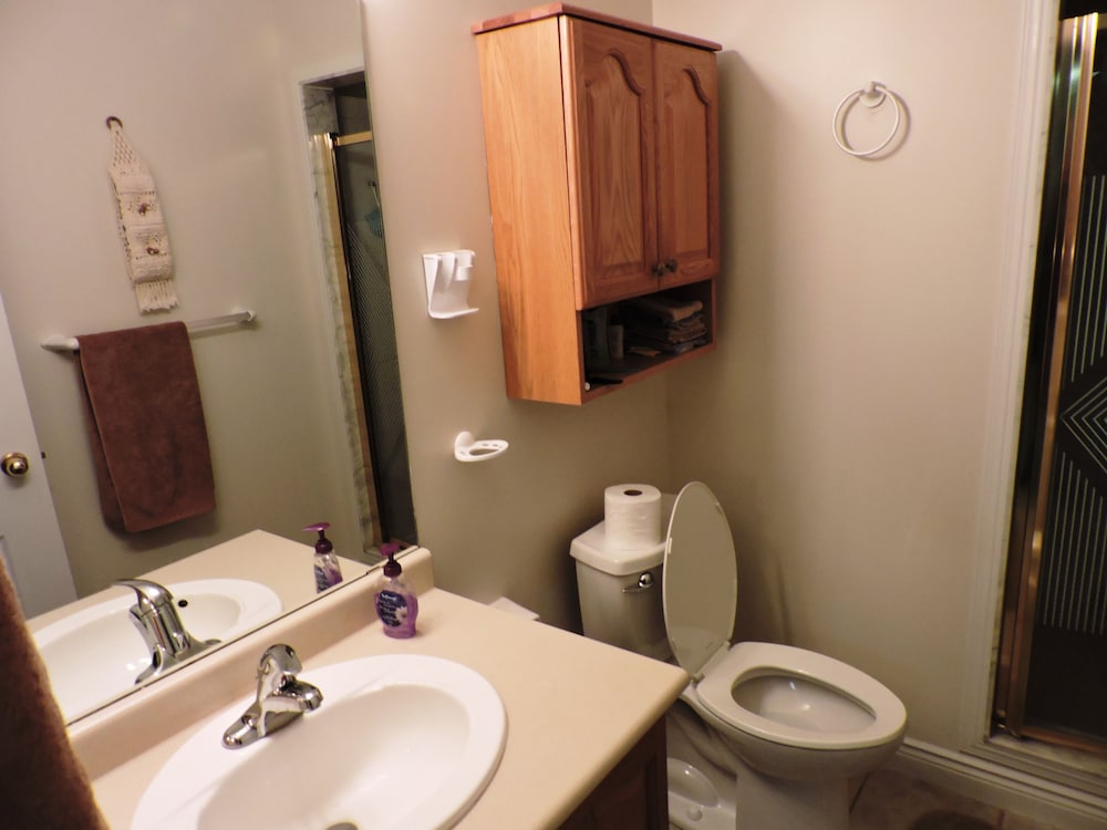 Grand Quadruple Room, 1 Queen Bed, Garden View photo 2