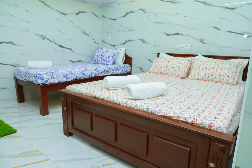 Superior Triple Room, City View