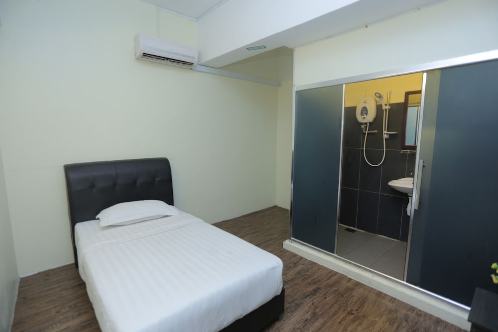 Budget Single Room