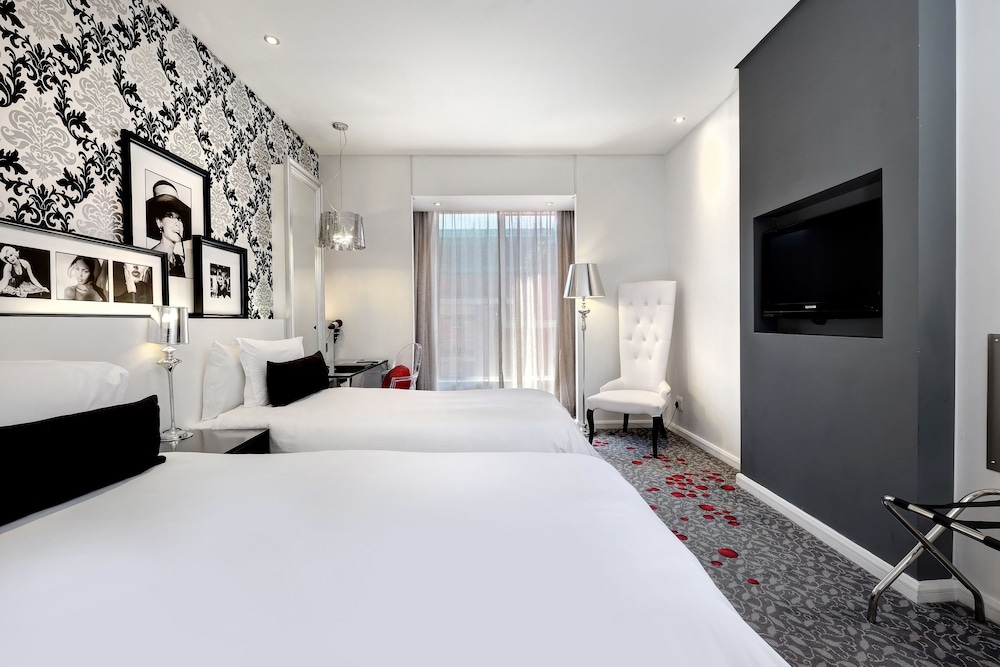 Guest Room,1 King Bed ,Non-smoking - Photo 2
