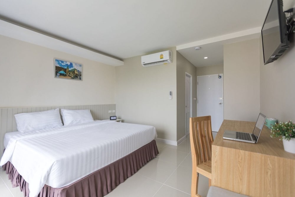 Standard Double Room - Photo 6