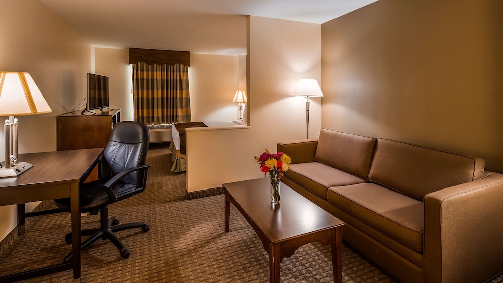 Junior Suite, 1 Queen Bed, Non Smoking (with Sofabed) - Photo 6