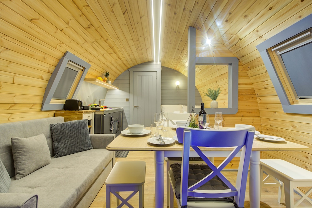 Luxury Beach Pod - Photo 2