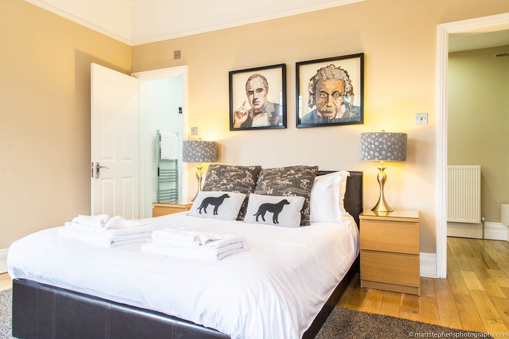 Luxury Studio, Ensuite, Garden View (Apartment 2) photo 1