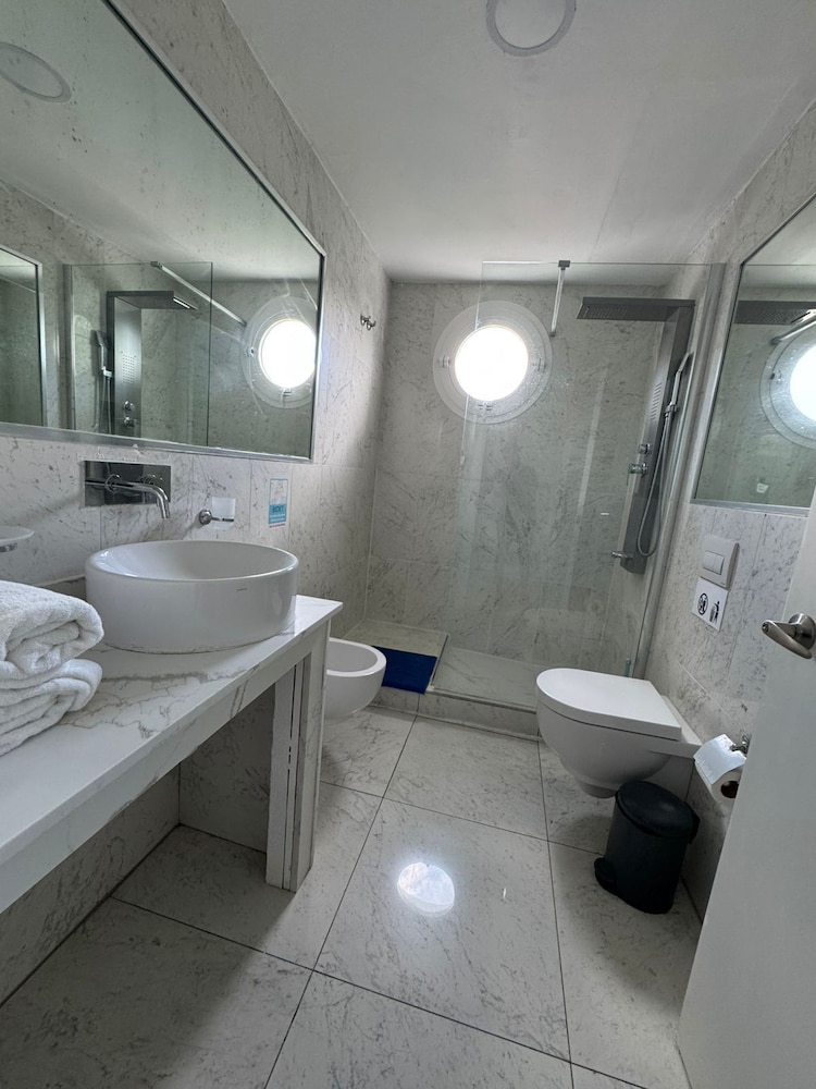Family Suite photo 2