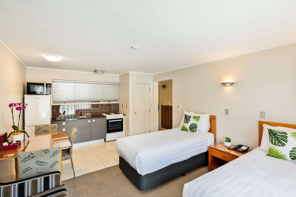 Family Apartment, Multiple Beds, Kitchen, Ground Floor (Living Room, Full Kitchen) - Photo 1