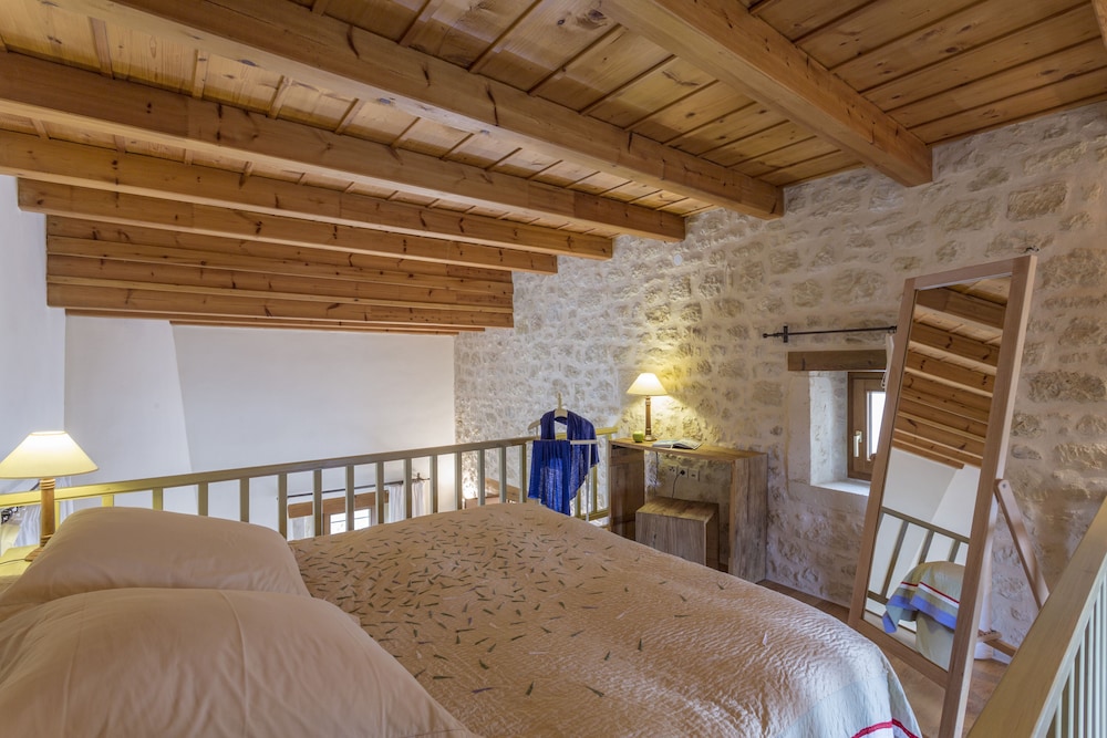 Superior Junior Suite Terrace with mezzanine (Andromeda)