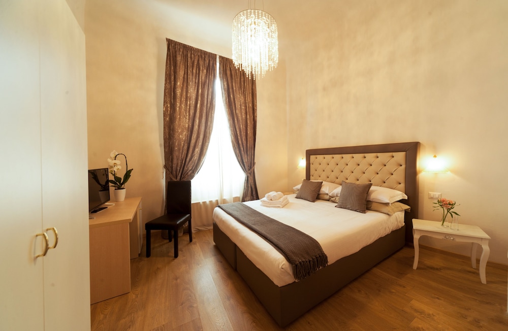 Business Double Room, 1 Bedroom, Ensuite photo 3
