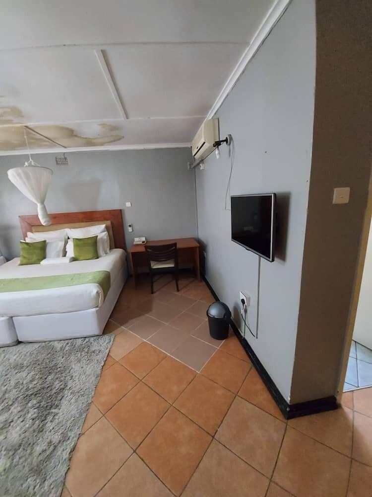 Executive Room (King) photo 3