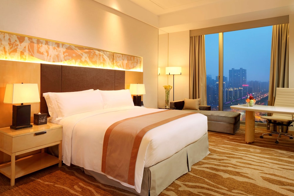 Executive Room, Club Lounge Access